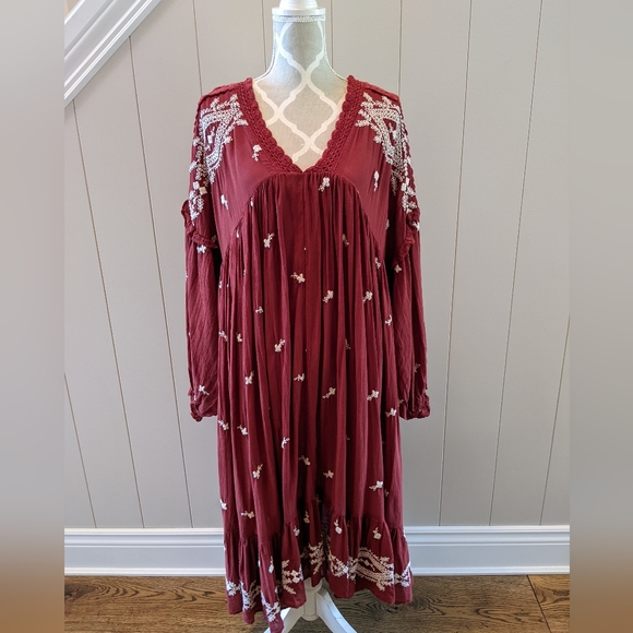 SOLD Beautiful Free People Dress - Picture 4 of 13